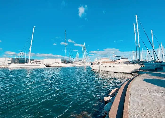 Superbe T2 au calme avec balcon sur la marina - 10